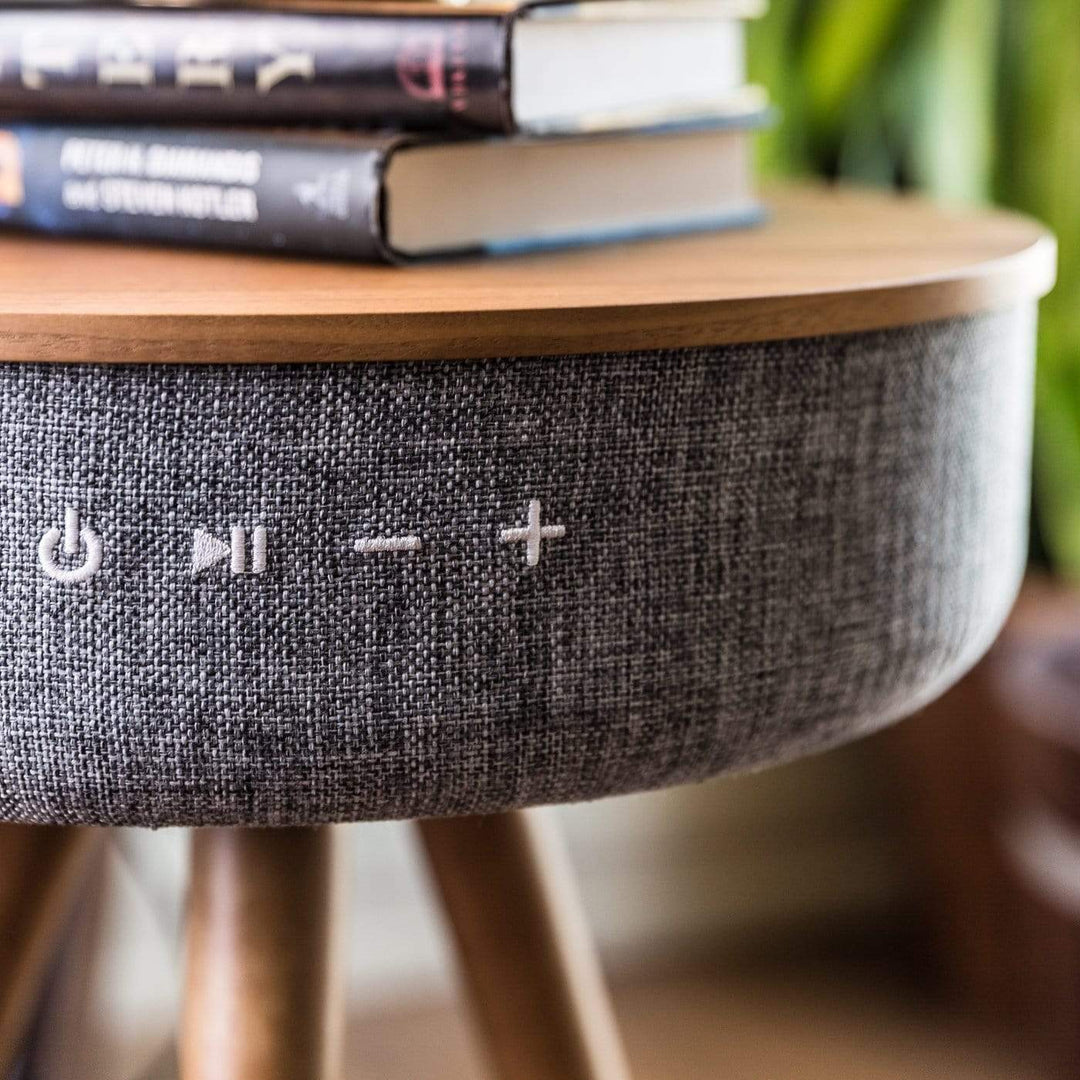 Mersenne | Enceinte Bluetooth Table d'Appoint avec Son à 360°, Recharge Sans Fil & Pieds en Noyer