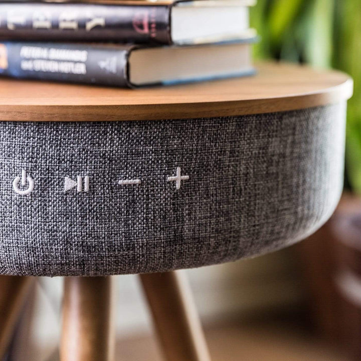 Mersenne | Enceinte Bluetooth Table d'Appoint avec Son à 360°, Recharge Sans Fil & Pieds en Noyer