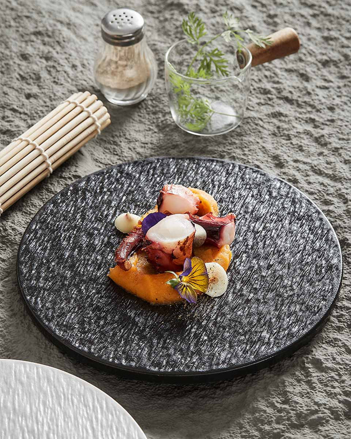 Jumeira Collection | Ceramic Flat Plate – Luxury Stone Design Tableware in White or Black