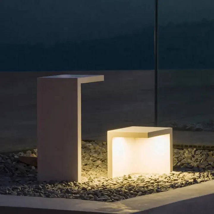 Solar Block Lane | Modern Outdoor Solar Lamp – Durable, Wireless &amp; Weatherproof