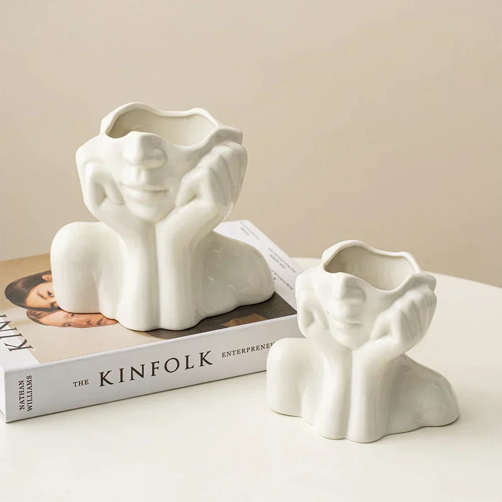 Vase abstrait en céramique | Design moderne avec visage