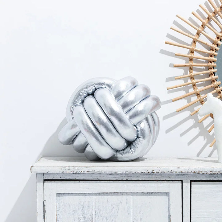 Hand-knotted Christmas knotted cushion | 20 cm | Soft &amp; Decorative