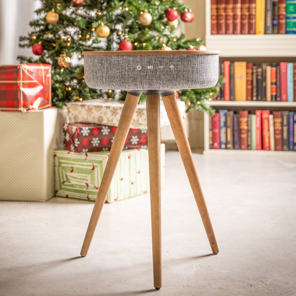 Mersenne | Enceinte Bluetooth Table d'Appoint avec Son à 360°, Recharge Sans Fil & Pieds en Noyer