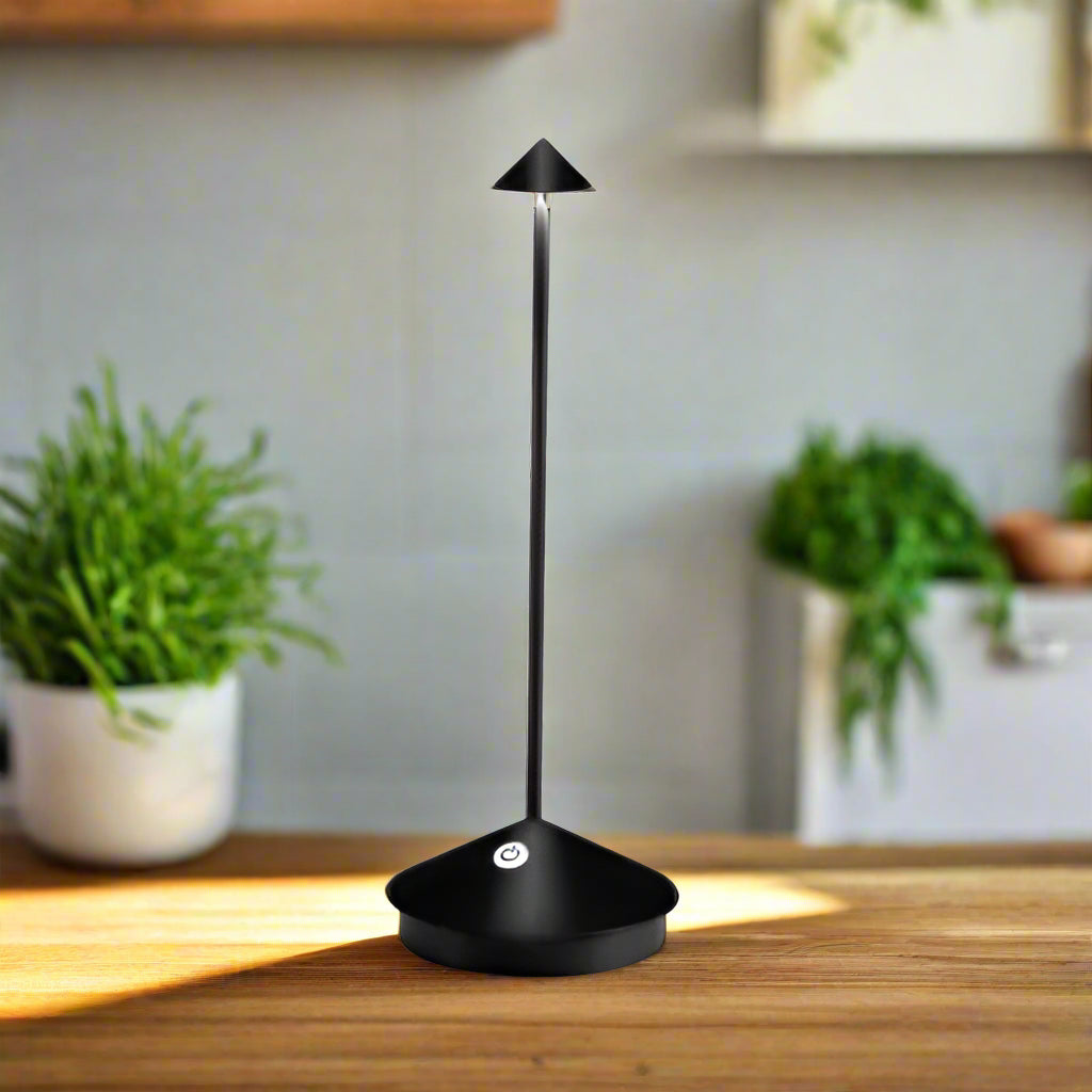 ClarityGlow | Wireless LED Table Lamp
