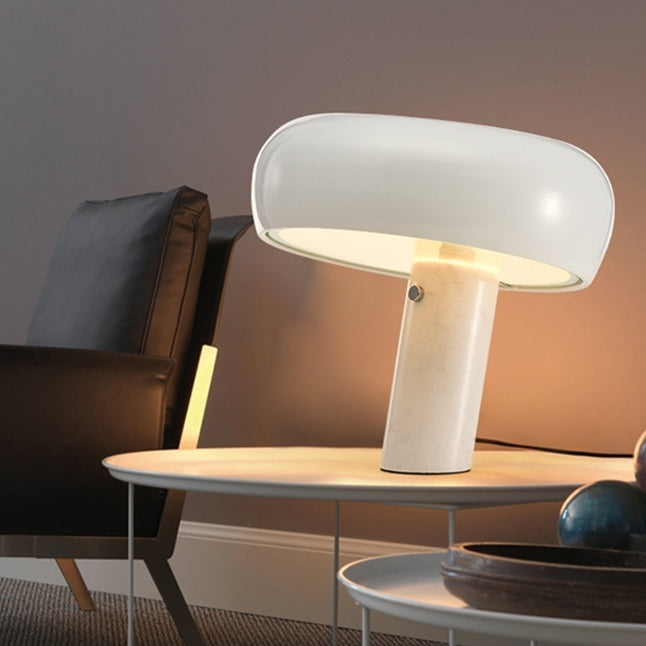 Nordic Snoopy™ | Lampe de table au design marbré