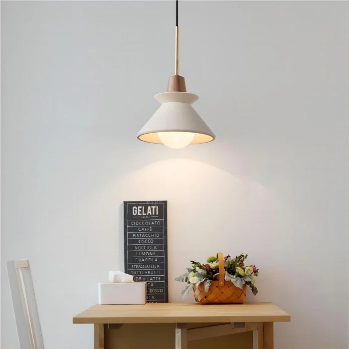 Suspension conique blanche Witte | Design scandinave | 24 cm