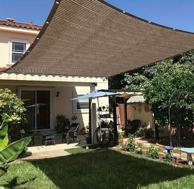 Toile d'ombrage brune protectrice UV | Matériau PE durable